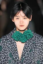 フミエ タナカ 2025-26年秋冬コレクション - ありのままの美しさ｜写真15