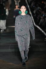 フミエ タナカ 2025-26年秋冬コレクション - ありのままの美しさ｜写真16