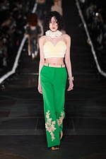 フミエ タナカ 2025-26年秋冬コレクション - ありのままの美しさ｜写真22