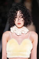 フミエ タナカ 2025-26年秋冬コレクション - ありのままの美しさ｜写真23