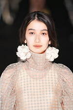 フミエ タナカ 2025-26年秋冬コレクション - ありのままの美しさ｜写真25