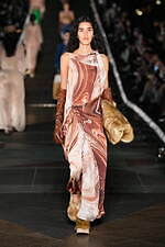 フミエ タナカ 2025-26年秋冬コレクション - ありのままの美しさ｜写真30