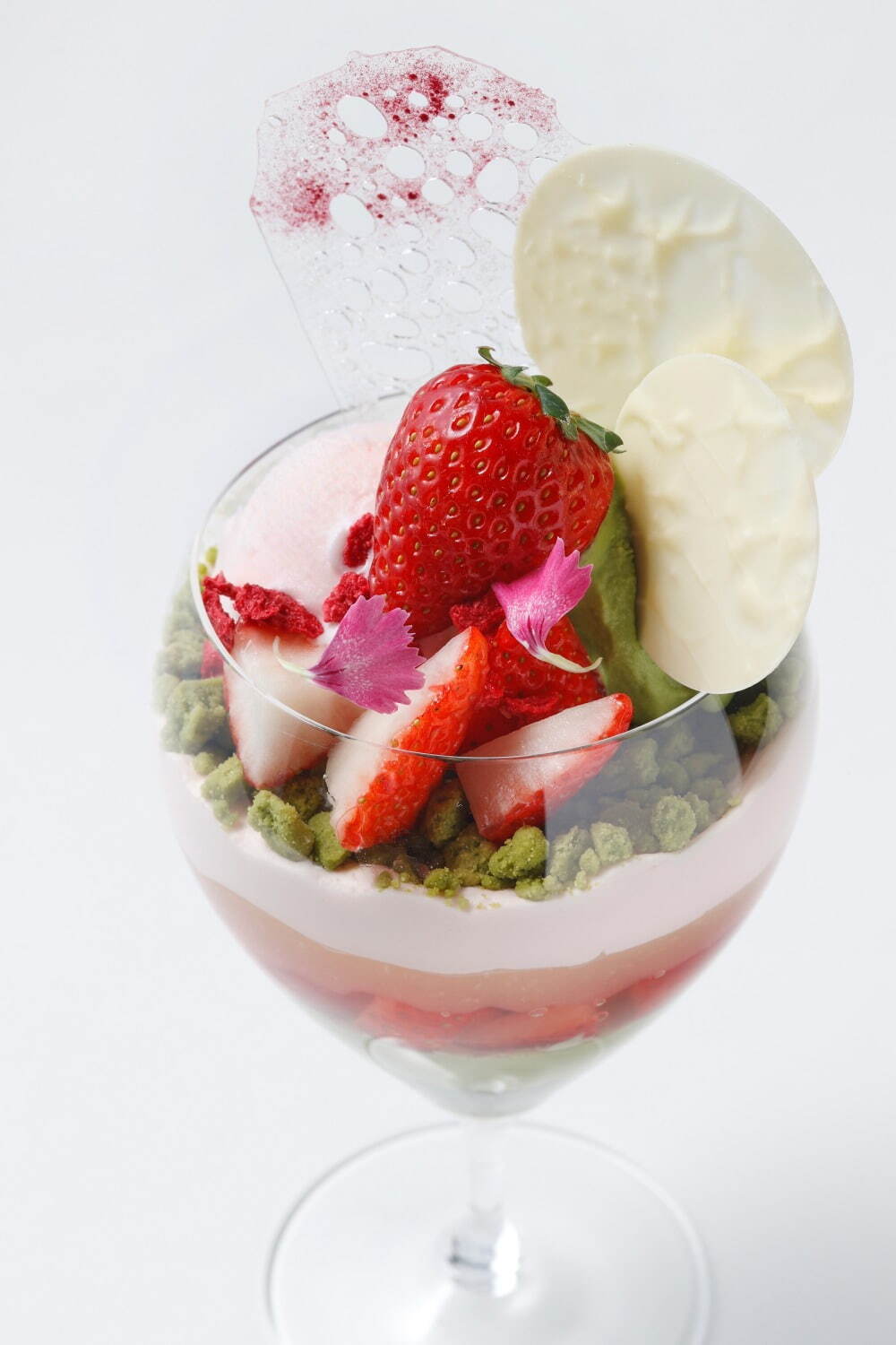 「春色桜、いちご抹茶パフェ」3,200円※サービス料10％別