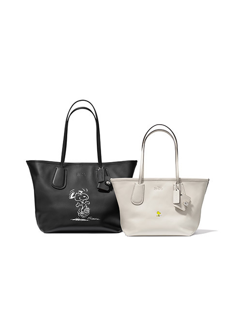 ショルダーバッグcoach ミニバッグ SNOOPYコラボ クリスマス限定