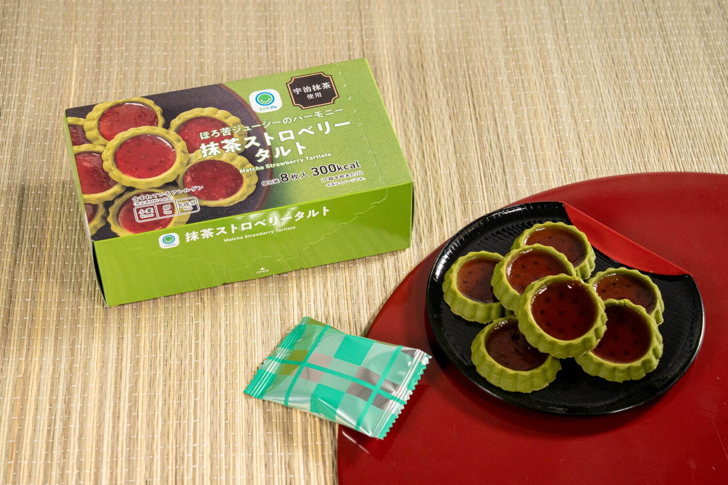 ファミリーマート「抹茶×フルーツ」の新作スイーツ、抹茶いちご味の辻利コラボアイスやティラミス｜写真7
