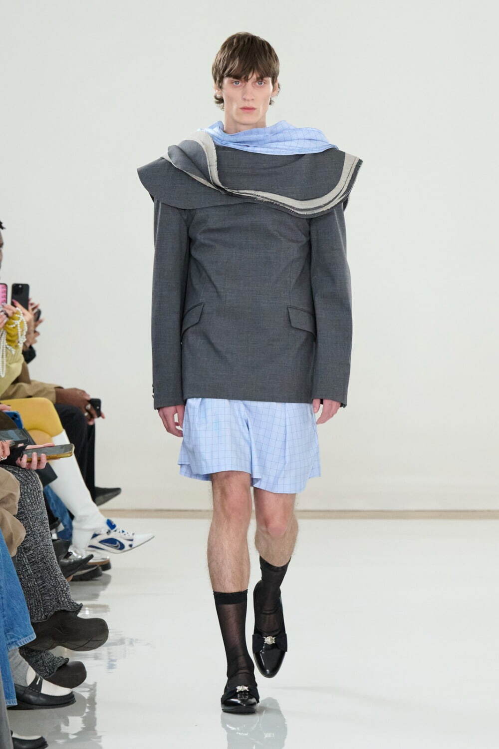 トーガ(TOGA) 2025-26年秋冬ウィメンズ&メンズコレクション  - 写真12