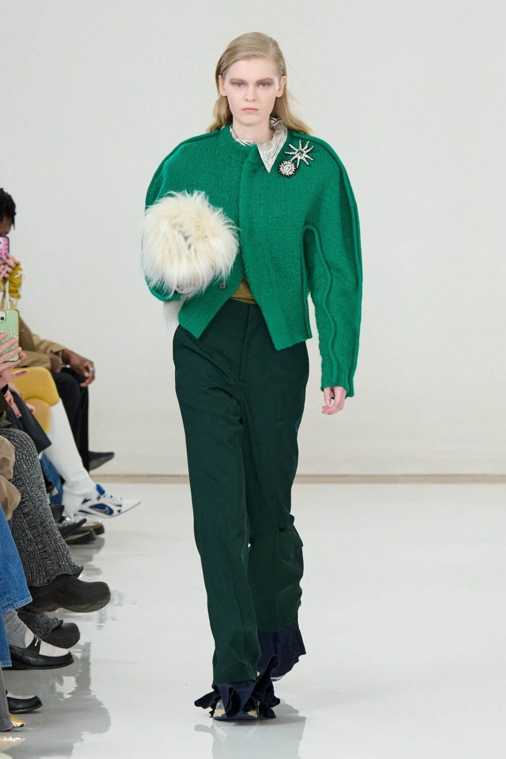 トーガ 25-26年秋冬コレクション - 形式への反抗美｜写真17