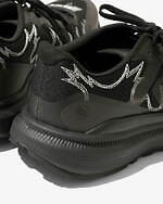 エンジニアド ガーメンツ×キーンのメンズスニーカー、煌めく“ウエスタン刺繍”とブラックアッパーで｜写真4