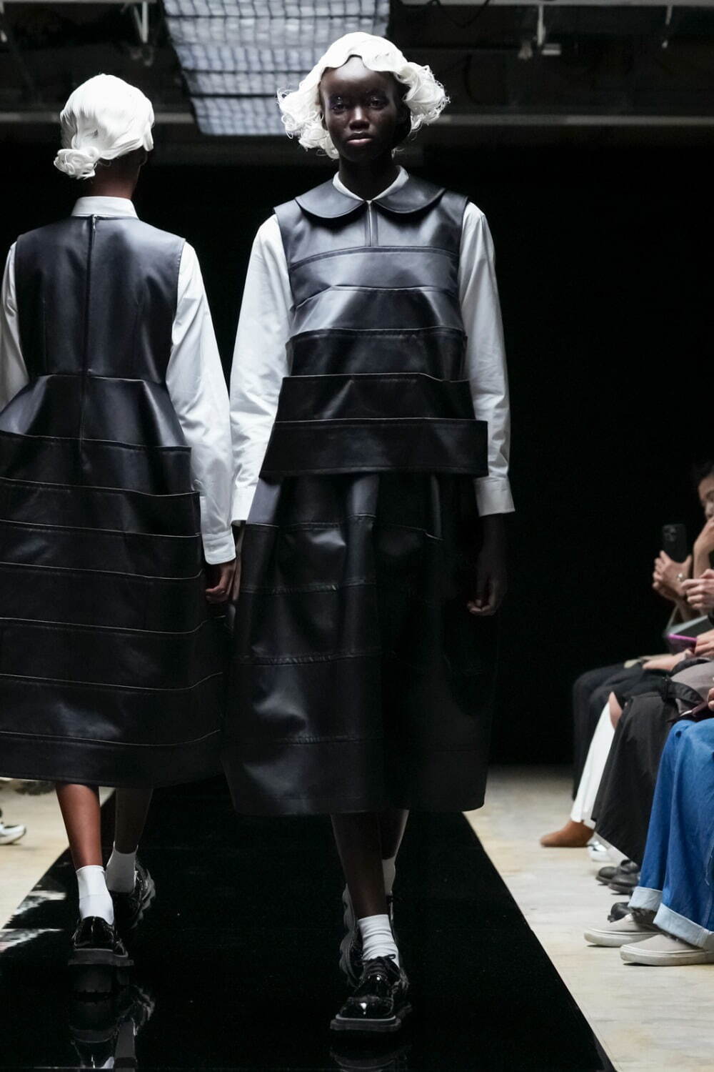 タオ(TAO) 2025-26年秋冬ウィメンズコレクション  - 写真5