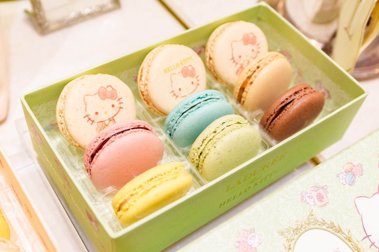 ラデュレ(Ladurée) ハローキティ アフタヌーンティー｜写真24