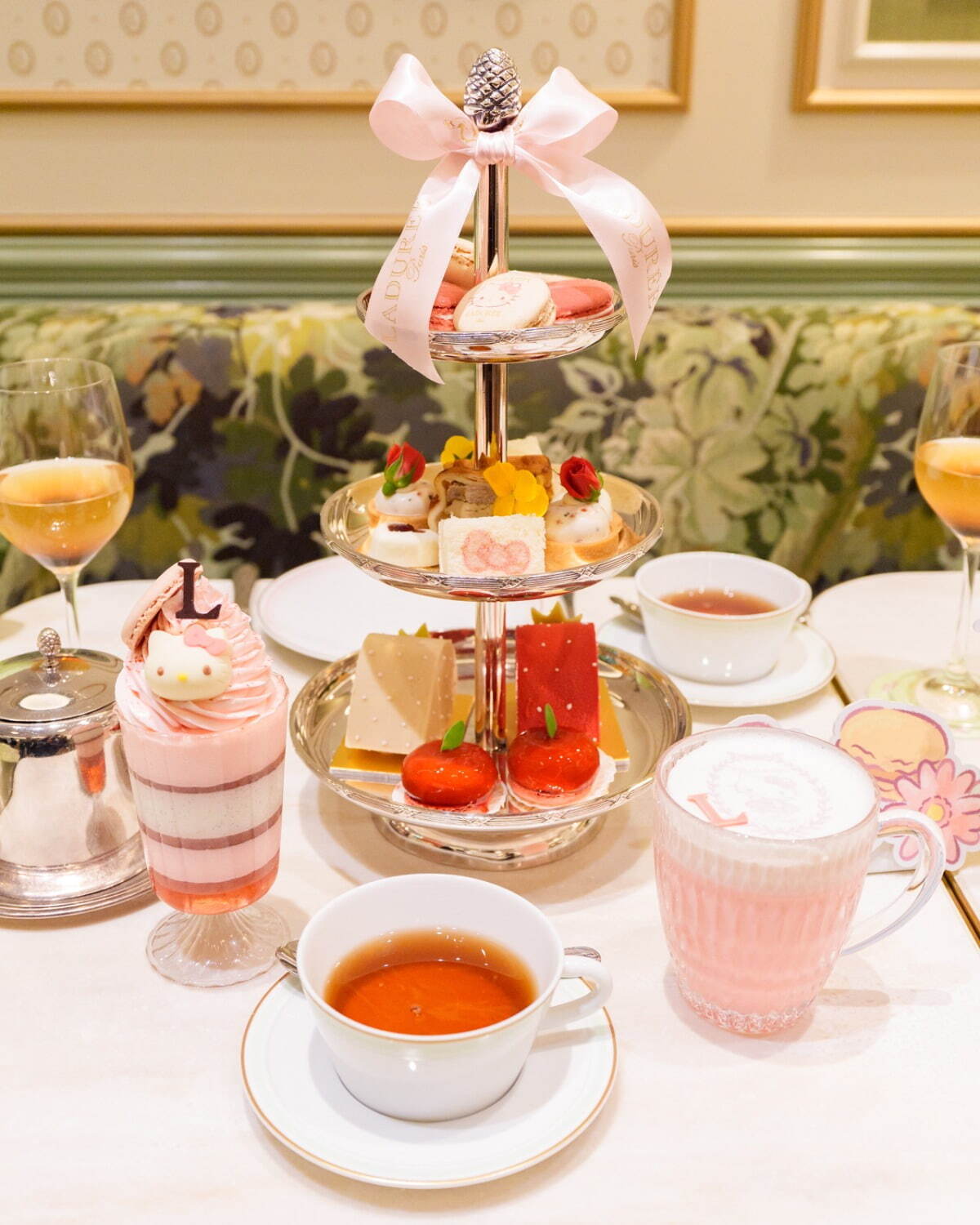 ラデュレ(Ladurée) ハローキティ アフタヌーンティー｜写真11
