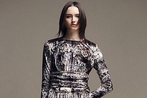 ジュン アシダ 2025-26年秋冬コレクション - 温かみのあるモダン