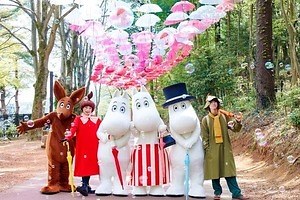 ムーミンバレーパーク“約1,000本の傘”広がるカラフルな世界、ムーミンの仲間たちやフォトスポットも