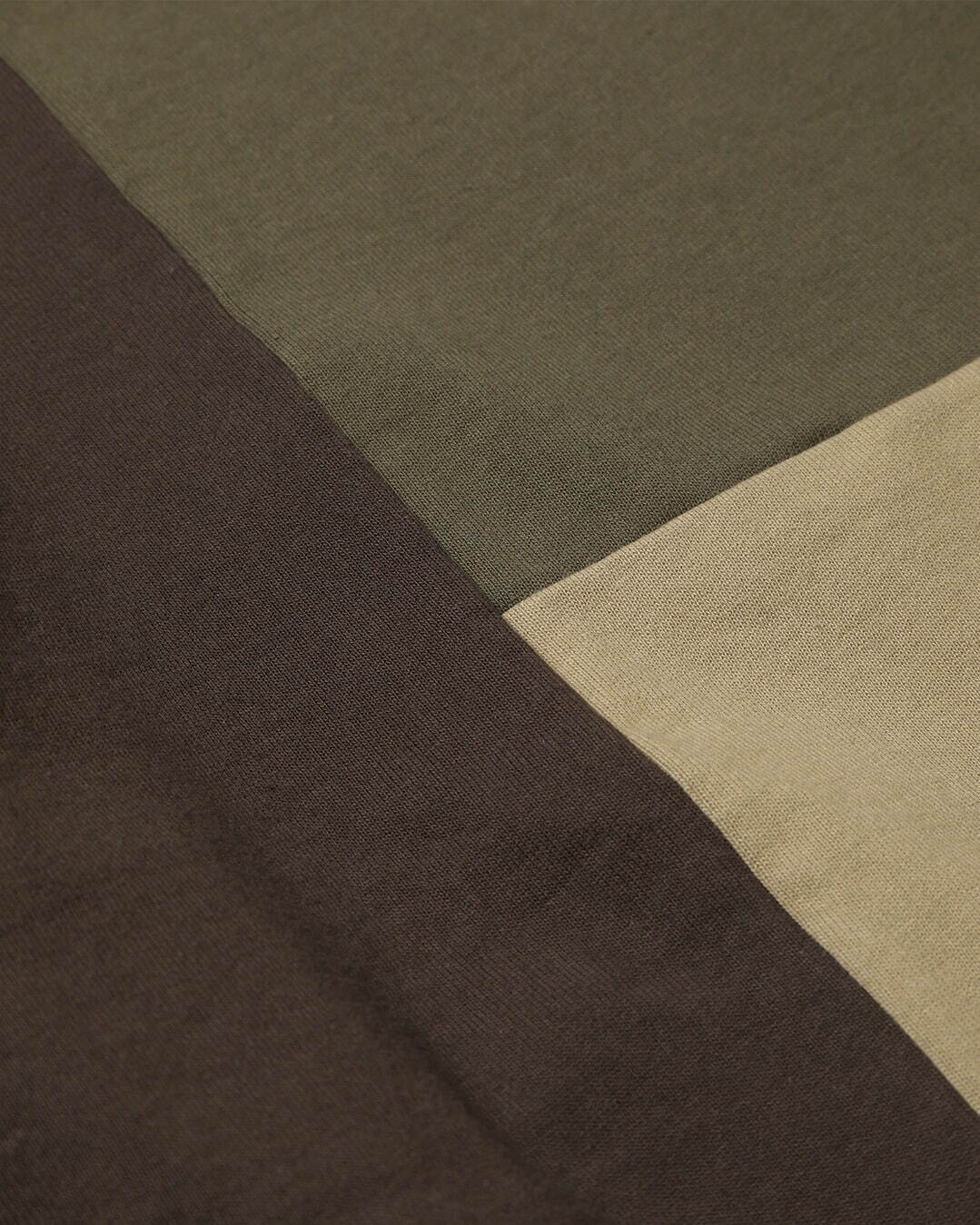 ニードルズ×ts(s)、立体的な幾何学模様のミリタリージャケットやカラーブロックTシャツ｜写真12