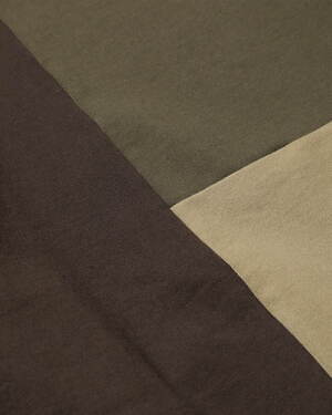 ニードルズ×ts(s)、立体的な幾何学模様のミリタリージャケットやカラーブロックTシャツ｜写真12