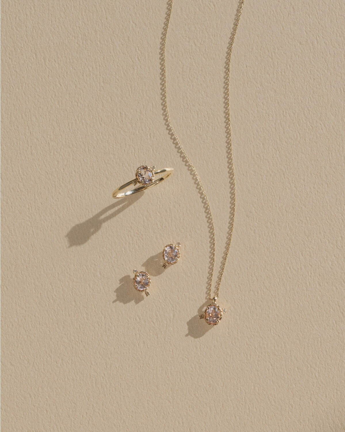 リング 42,900円 / ピアス 39,600円 / ネックレス 36,300円
