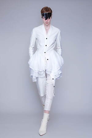 ガーウィン(GURTWEIN) 2025-26年秋冬ウィメンズコレクション  - 写真2