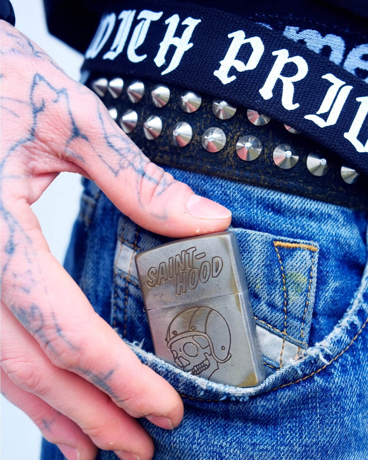 ネイバーフッド×セント マイケル、ワッペン＆ロゴ刺繍のレーシングジャケットやヴィンテージ風ロンT｜写真16
