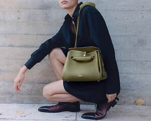 ロエベ(LOEWE) マドリード｜写真11