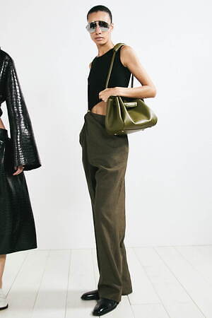 ロエベ(LOEWE) マドリード｜写真22