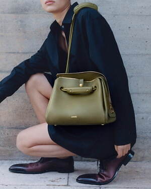 ロエベ(LOEWE) マドリード｜写真9