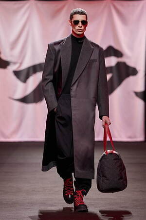 カサブランカ(CASABLANCA) 2025-26年秋冬ウィメンズ&メンズコレクション  - 写真17