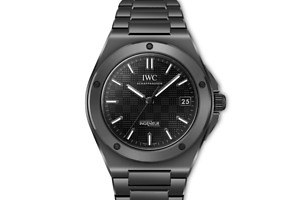 IWCの25年新作腕時計「インヂュニア・オートマティック 42」初のブラック・セラミック仕様