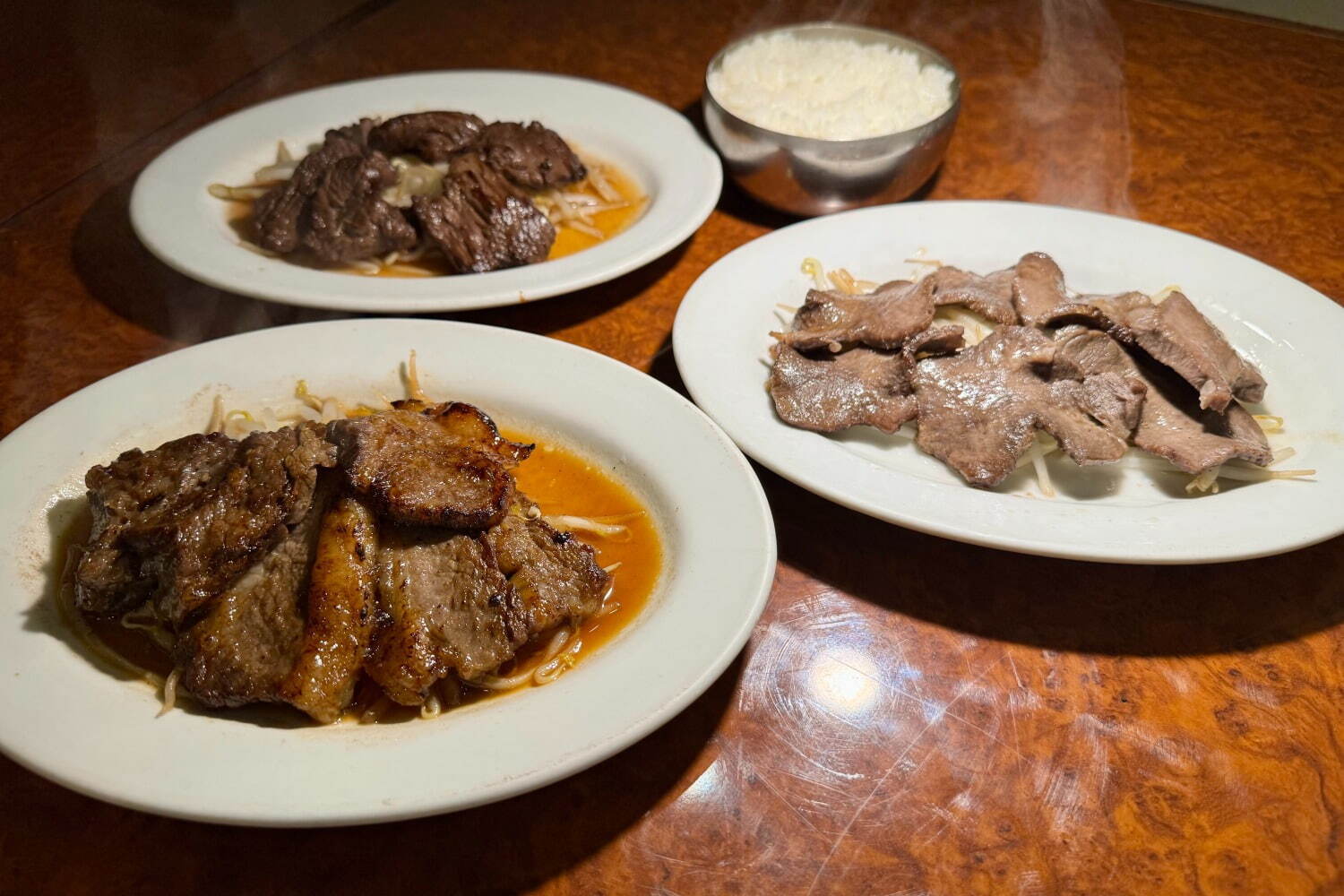 「大阪グルメエキスポ 2025」大阪城公園で“食いだおれ”、全国名店グルメが入れ替わりで｜写真2