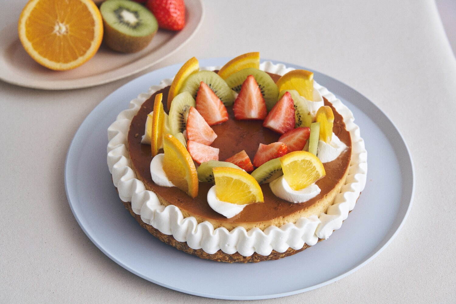 カフェ＆ブックス ビブリオテーク”固めプリン”スイーツ、プリンアラモードパンケーキ＆パイ｜写真6