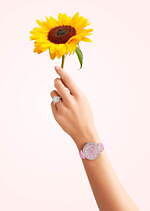 ハリー・ウィンストン“ひまわり”着想の腕時計、約120個のダイヤモンド装飾＆花型ダイヤル｜写真1