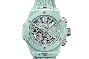 ウブロ“パステルカラー”腕時計「ビッグ・バン ウニコ」ミントグリーンのセラミック製42mmケース