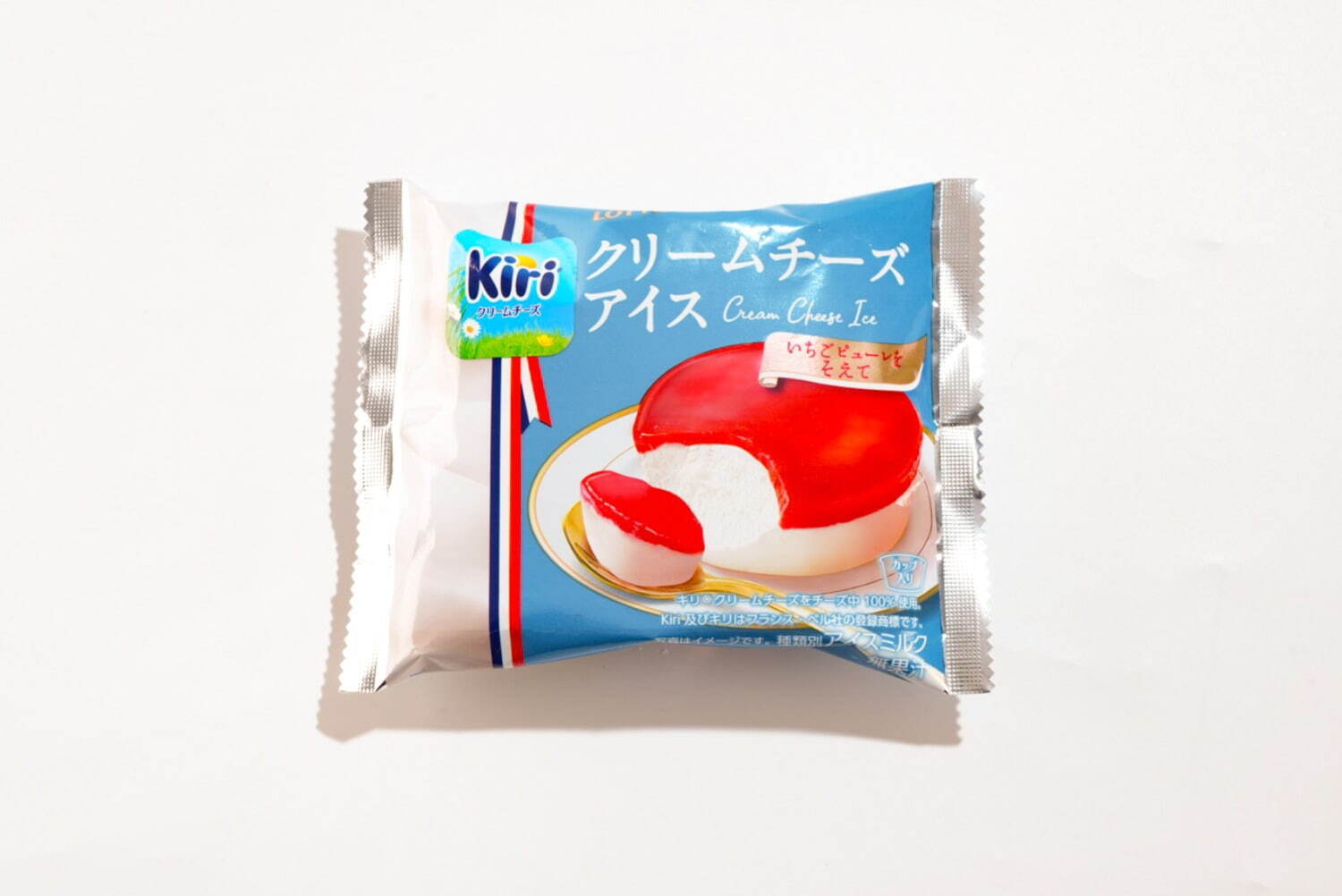 ファミリーマート「チーズスイーツだらけ！」“あまいチーズ味”のエクレアやふわしゅわスフレなど｜写真5