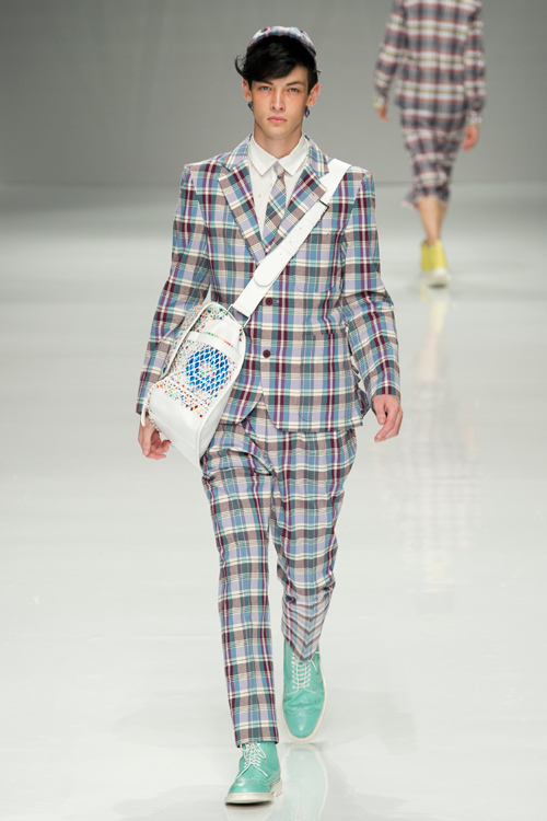 フェノメノン 2011年春夏<span>コレクション</span> - 写真5