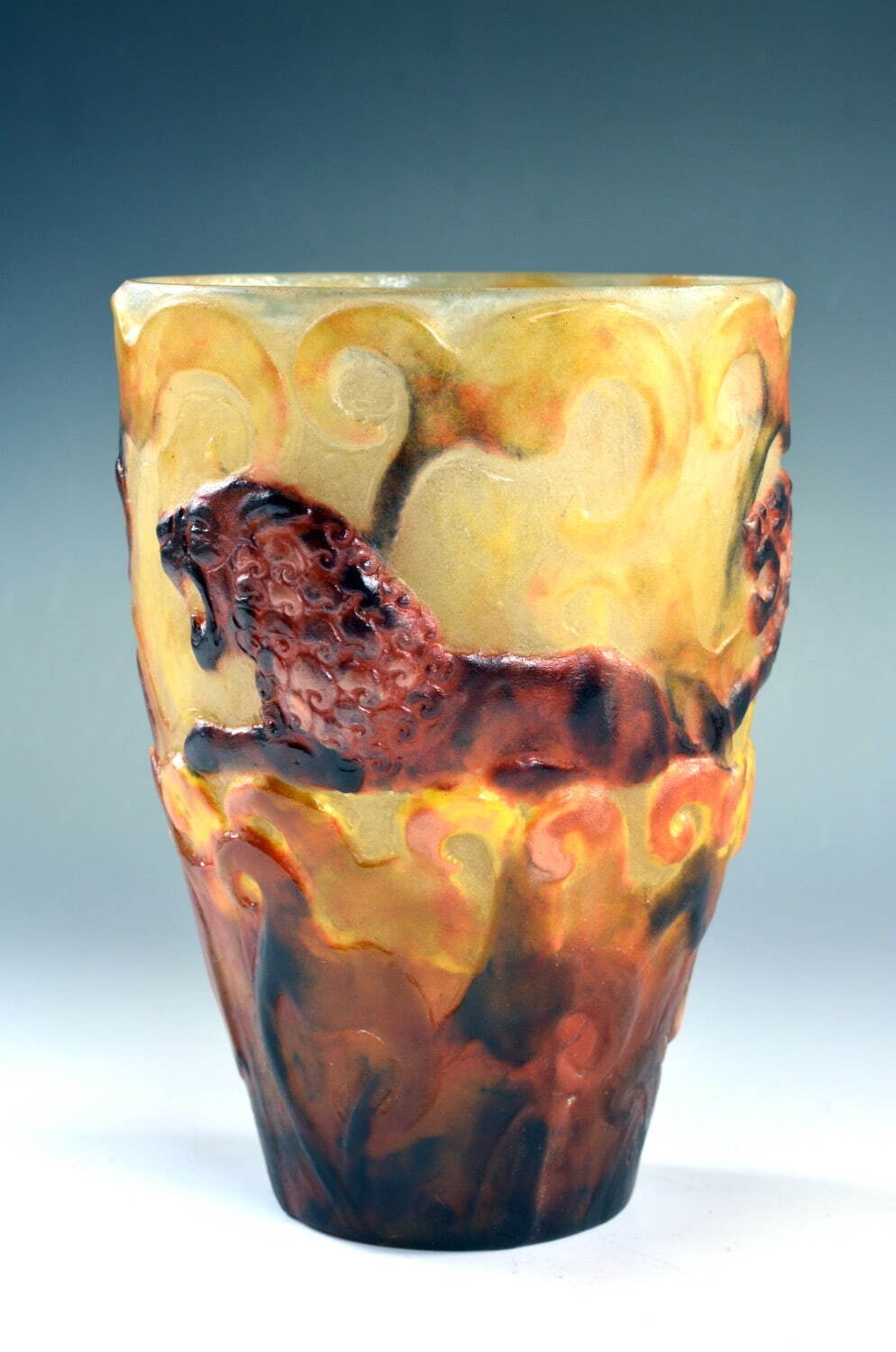 アルジー・ルソー 《ライオン文花器》