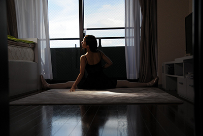 “輝く”女性の部屋や生活に迫る写真展、伊勢丹新宿で開催！安藤桃子が撮影、部屋を彩る雑貨も販売