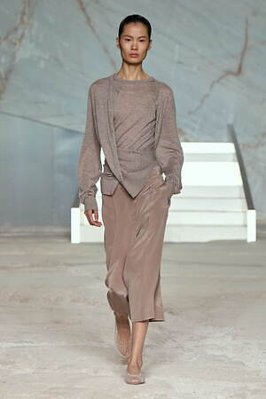 コス(COS) 2025年春夏ウィメンズ&メンズコレクション  - 写真16