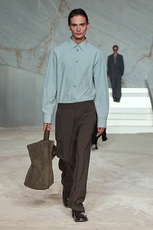 コス(COS) 2025年春夏ウィメンズ&メンズコレクション  - 写真31