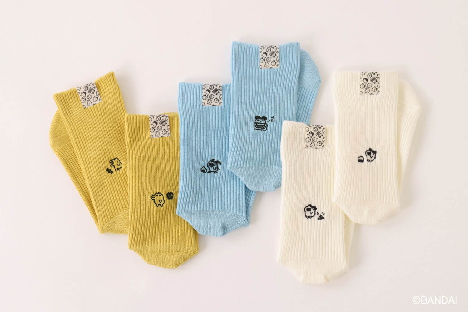 バックタグたまごっち刺繍ソックス 1,980円