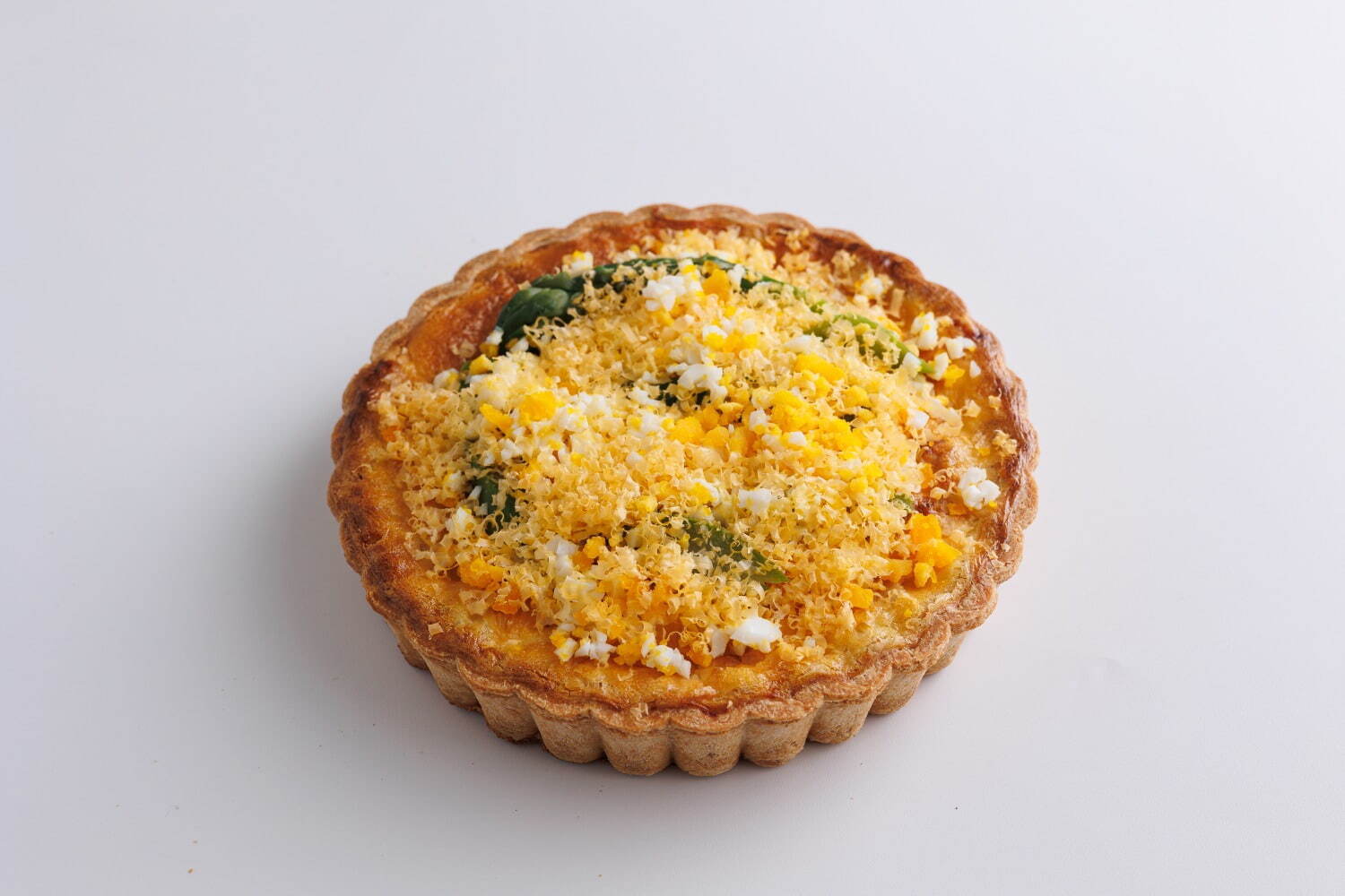 メゾンティ「生ハムとアスパラの春キッシュ ミモザ仕立ての卵を添えて(1個)」1,296円