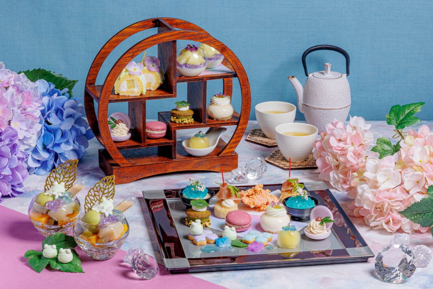 「はんなり紫陽花アフタヌーンティー」
大人 スタンダードプラン 5,000円、ティーセレクションプラン 5,500円
子ども(小学生以下) 1,500円、未就学児 無料(席のみ)