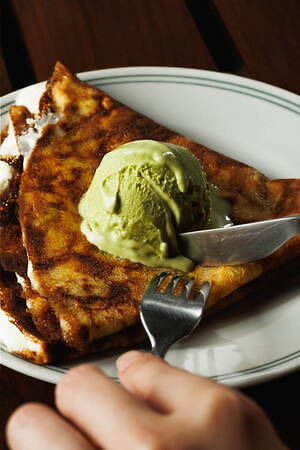 “焦げを楽しむ”スイーツ「ブランカ」麻布台ヒルズに、パリパリクレープや”和栗”バスクチーズケーキ｜写真11