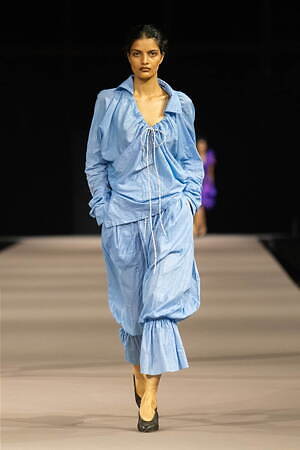 ヴィヴィアン・ウエストウッド(Vivienne Westwood) 2025年春夏ウィメンズ&メンズコレクション  - 写真2