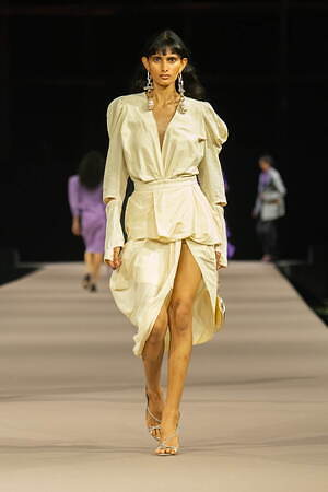 ヴィヴィアン・ウエストウッド(Vivienne Westwood) 2025年春夏ウィメンズ&メンズコレクション  - 写真3