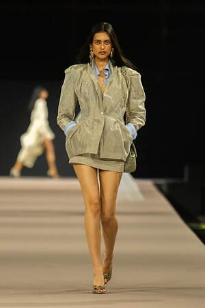 ヴィヴィアン・ウエストウッド(Vivienne Westwood) 2025年春夏ウィメンズ&メンズコレクション  - 写真6