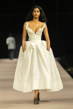 ヴィヴィアン・ウエストウッド(Vivienne Westwood) 2025年春夏ウィメンズ&メンズコレクション  - 写真8