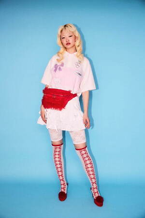 キャンディ ストリッパー“チュールフリル”のウエストバッグ、レース＆リボン配したフリルハットも｜写真3