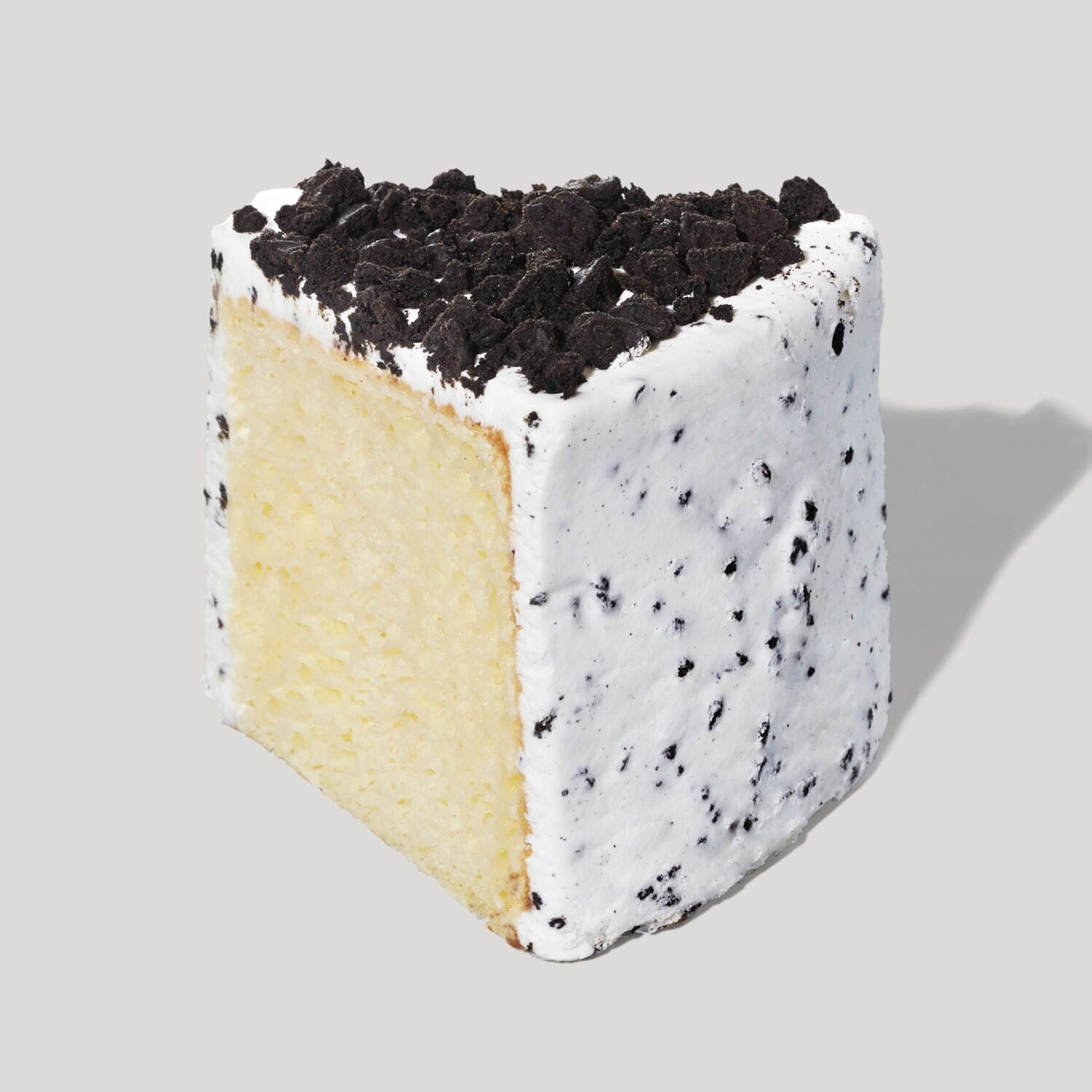 クッキー＆クリームシフォンケーキ(再登場) 460円