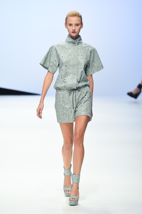 ハナエモリ デザイン バイ ユウ アマツ(HANAE MORI designed by Yu Amatsu) 2015年春夏ウィメンズコレクション  - 写真32