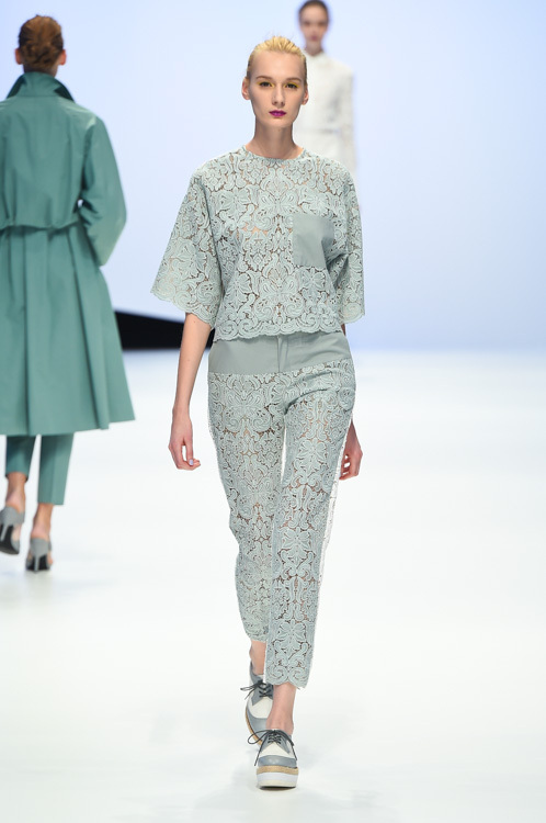 ハナエモリ デザイン バイ ユウ アマツ(HANAE MORI designed by Yu Amatsu) 2015年春夏ウィメンズコレクション シルエット - 写真45