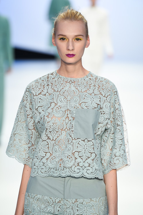 ハナエモリ デザイン バイ ユウ アマツ(HANAE MORI designed by Yu Amatsu) 2015年春夏ウィメンズコレクション  - 写真67